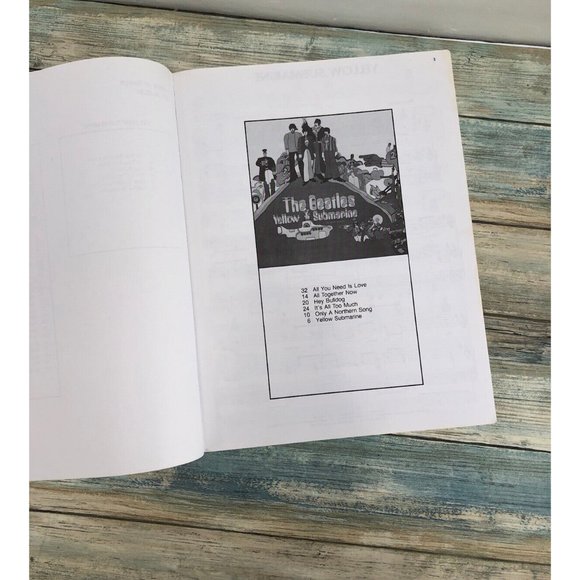 YELLOW SUBMARINE SONG BOOK THE BEATLES( PIANO VOCAL GUITAR) HAL LEONARD ALBUM - Picture 5 of 7